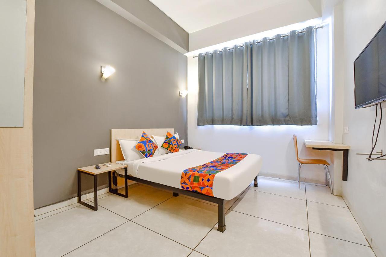 Fabhotel Kaviya - Bopal Ahmedabad Exteriör bild