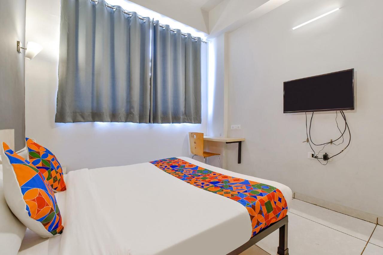Fabhotel Kaviya - Bopal Ahmedabad Exteriör bild